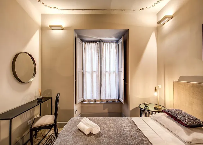Decharme With Terrace In Monti